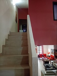 Σκαλα για το πανω οροφο
